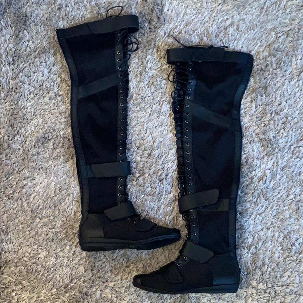 Brand new Dollskill boots